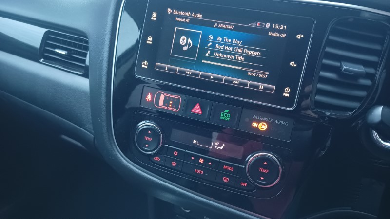 Outlander Phev Stockport Car Sales (30)